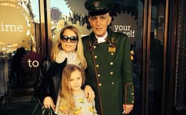 Оля Фреймут отвезла дочку в Лондон