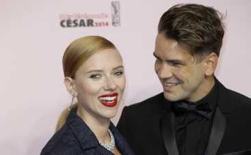 Скарлет Йохансон не торопится к алтарю, несмотря на беременность