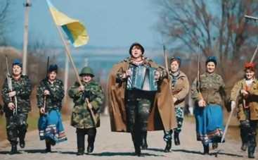 "Лісапетний батальон" поддержал украинцев песней (ВИДЕО)