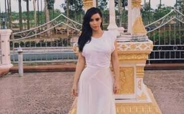 На Ким Кардашьян в Таиланде напал слон