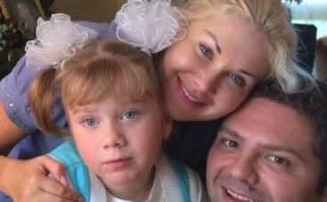 Катя Бужинская похвасталась дочкой