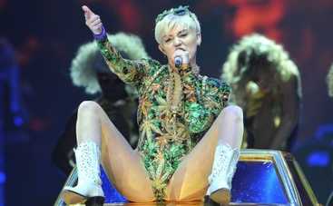 Майли Сайрус отменила концерт за 30 минут до начала