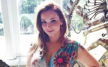 Анфиса Чехова похвасталась ковром и бриллиантами (ФОТО)