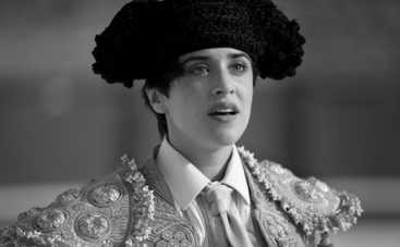 Знаменитая испанская Белоснежка-тореадор в Киеве!