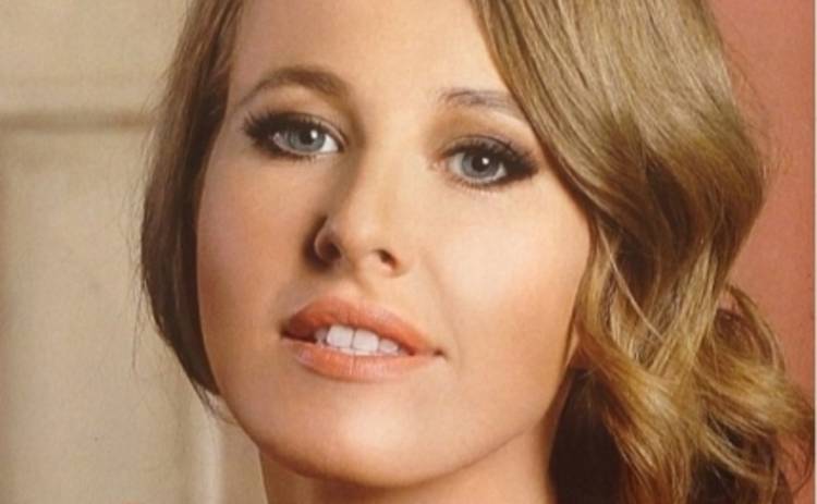 Ксения Собчак ходит с лошадью в ушах