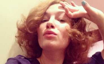 Анастасия Приходько отвела 4-летнюю дочь в салон красоты (ФОТО)