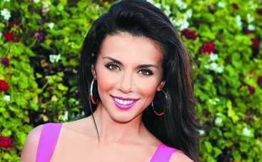 Анна Седокова подготовила дочерей к сцене