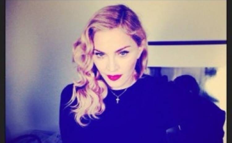 Мадонна шокировала поклонников снимком без обежды