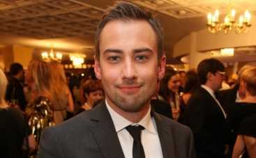 Дмитрий Шепелев чуть не сломал медсестре руку