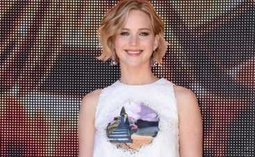 Дженнифер Лоуренс наябедничала на Дженнифер Лопес