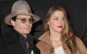 Джонни Депп подарил Эмбер Херд три обручальных кольца?