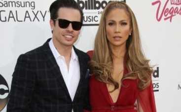 Парень Дженнифер Лопес закрутил виртуальный роман с транссексуалом (ФОТО)