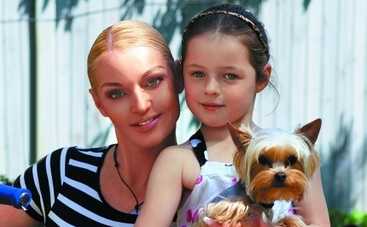 Дочери Анастасии Волочковой вручили грамоту