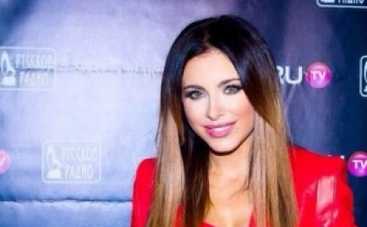 Ани Лорак не приедет в Ялту: пресс-служба певицы отрицает проведение концерта