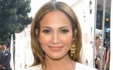 Дженнифер Лопес отказалась петь гимн Чемпионата мира по футболу