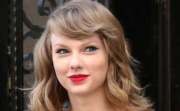 Тейлор Свифт ходит в спортзал на шпильках (ФОТО)