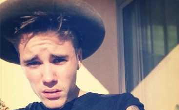 С Джастина Бибера сняли обвинения в ограблении