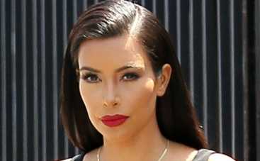 Ким Кардашьян подружилась с дельфинами (ФОТО)