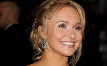 Беременная Хайден Панеттьери позирует в купальнике (ФОТО)