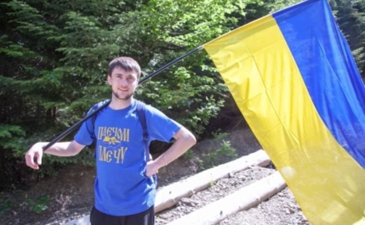 «Плечом к Плечу»: украинские знаменитости взошли на Говерлу