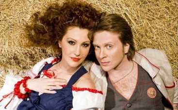 Антон Мухарский развелся со Снежаной Егоровой из-за политики