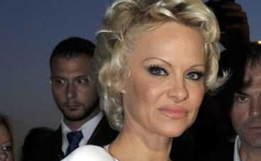 Памелу Андерсон застукали на свидании с бывшим любовником