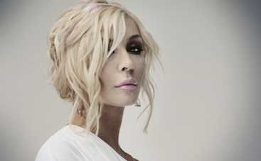 Ирина Билык просит не осуждать ее дуэт с Борисом Моиссевым