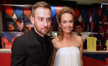 Жанне Фриске соседи мешают пойти на поправку