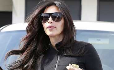 Ким Кардашьян хочет усыновить ребенка из Таиланда