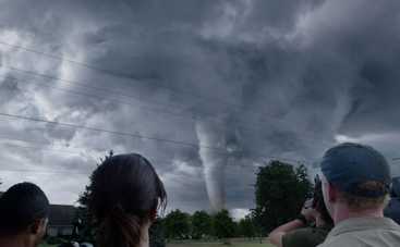 Голливуд приглашает отправиться Навстречу шторму