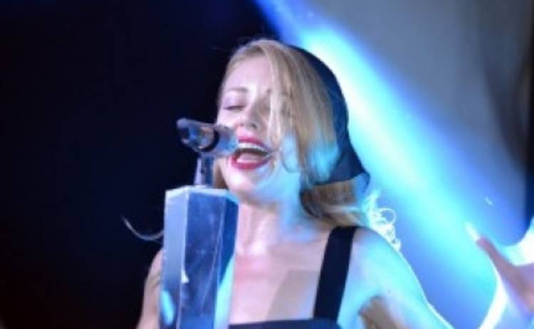 Тина Кароль выступила в Одессе без охраны