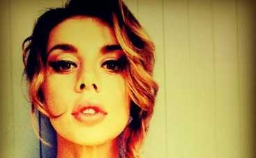 Анна Седокова подняла рейтинг президента Украины