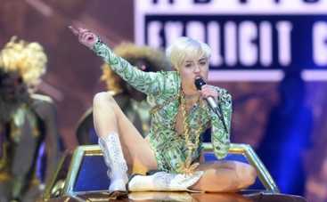 Майли Сайрус и Бейонсе поборются за награды MTV Video Music Awards