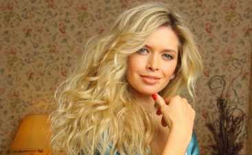 Вера Брежнева призывает делиться позитивом