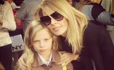 Ольга Фреймут оправила дочь Злату в школу (ФОТО)