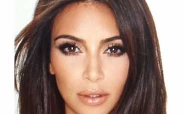 Ким Кардашьян открыла свой секрет укладки волос