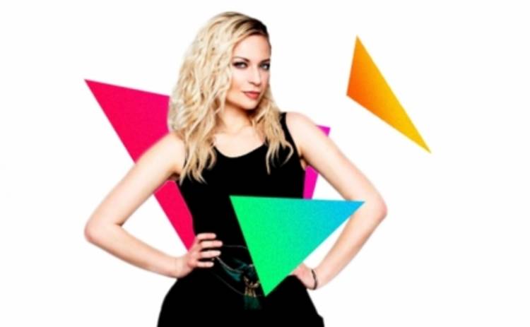 Певица Alloise вернулась в Let’s Go! Show на радио Europa Plus
