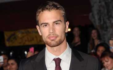 Тео Джеймс снимется в пятой части Другого мира