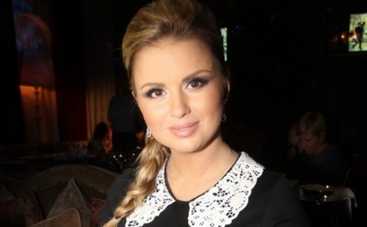 Анна Семенович получила в подарок невероятно дорогую шубу (ФОТО)