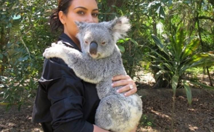 Ким Кардашьян посетила австралийский зоопарк (ФОТО)