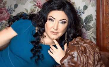 Лолита Милявская ездит в Европу со своим электриком