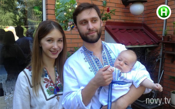 Дочь Снежаны Егоровой с зятем и внуком