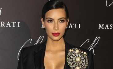 Ким Кардашьян пошла по стопам Леди Гаги (ФОТО)