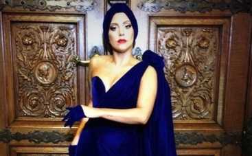 Леди Гага сделала тату ради поклонников (ФОТО)