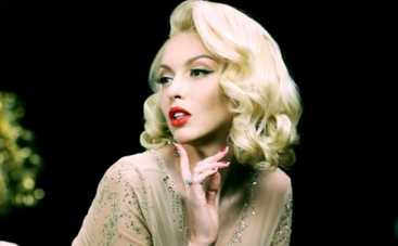 Оля Полякова обозвала маму ватником