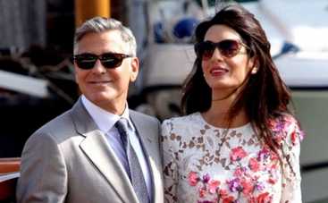 Джордж Клуни и Амаль Аламуддин сыграли свадьбу в стиле Симпсонов (ФОТО)