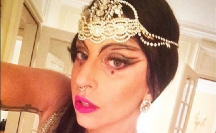Леди Гага удивила откровенным образом (ФОТО)