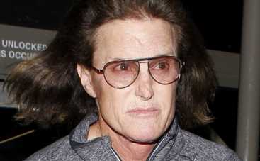 Отчим Ким Кардашьян превращается в женщину