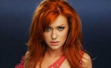 Слава из НеАнгелов слепила зайца из снега (ФОТО)