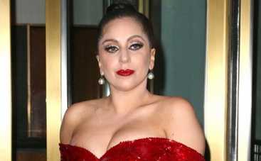 Леди Гага беременна от Тейлора Кинни (ФОТО)